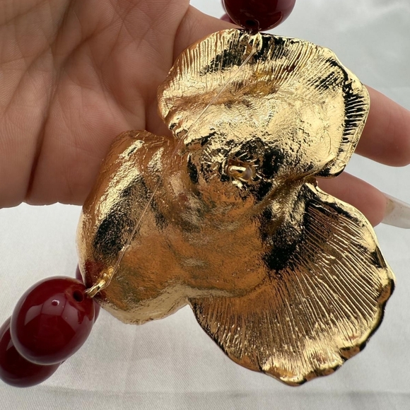 Zara Elegant Gold and Red Beaded Necklace - Picture 3 of 7